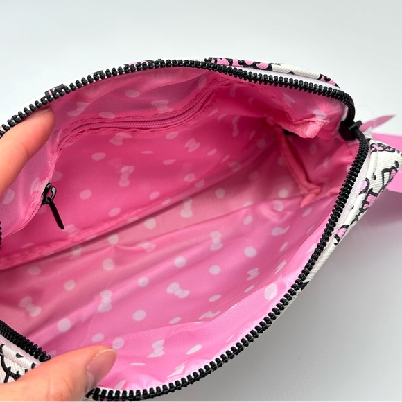 Sanrio Hello Kitty x Impressions Vanity Cosmetic Pouch (White/Pink) - Picture 5 of 9